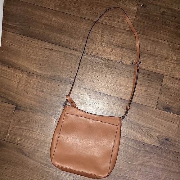 Michael Kors over the shoulder purse. - Picture 3 of 8